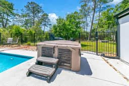 Surf Shack, Pool, Hot Tub, Golf Cart, Beach, Bikes - Image 2