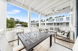 Luxury townhome, Walk to beach, Pool, Sleeps 9 - Image 4