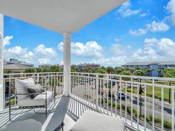 Walk to Deeded Beach! Beach Gear! Hot Tub! Pools! - Image 3