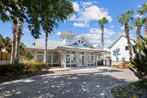 Blue Ocean Retreat - Image 5