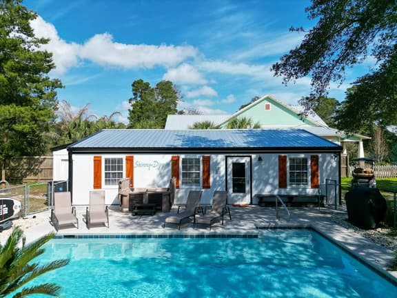 Surf Shack, Pool, Hot Tub, Golf Cart, Beach, Bikes - Image 1